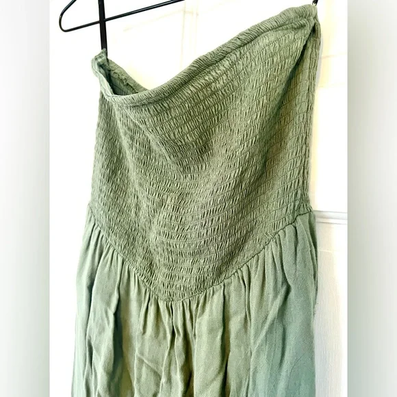 Strapless bandeau jumpsuit - Sage green - Spicy girl 🌶️ brand - size M - Picture 2 of 8